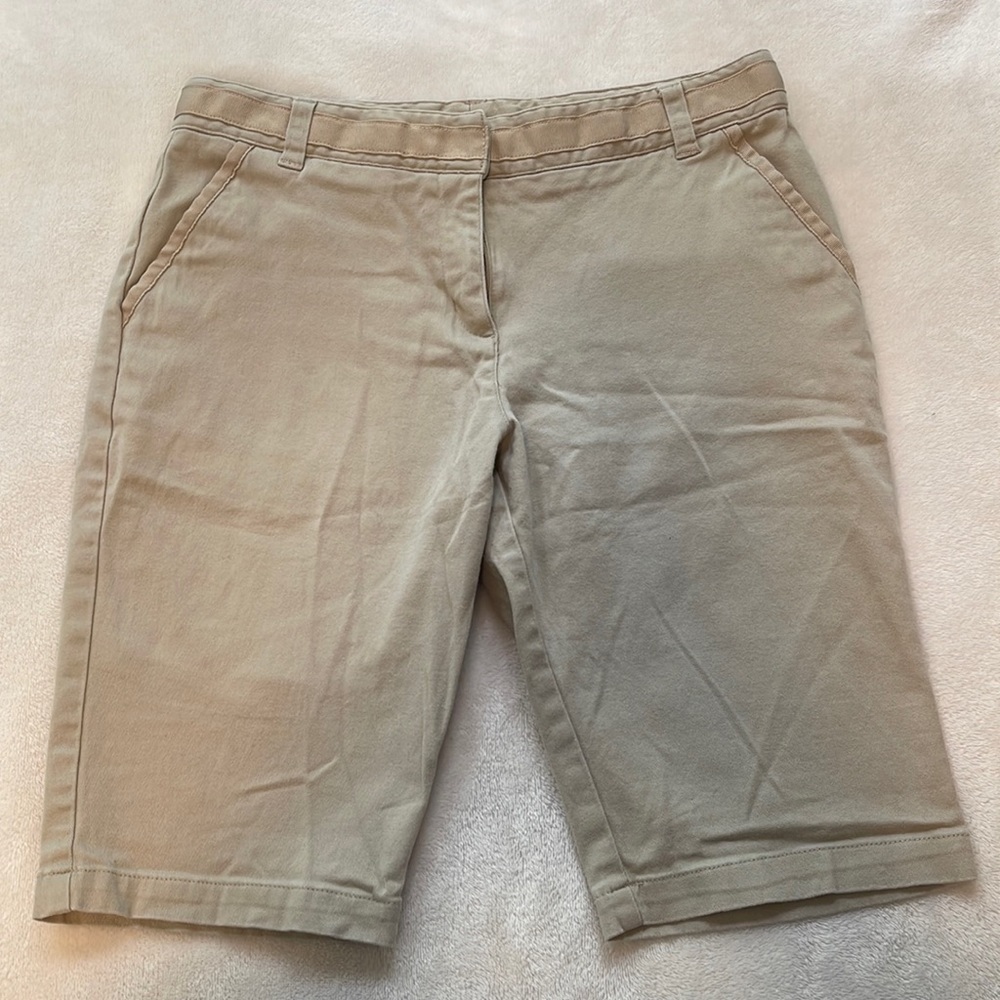 💖3/$15💖 Nautica Khaki Bermuda Shorts